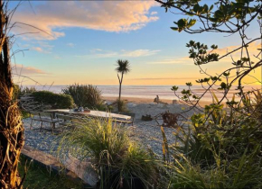 Drifting Sands Beachfront Retreat